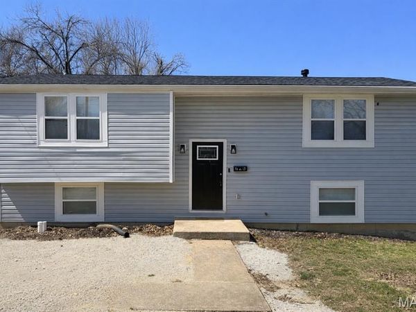 706 Bogy Street , De Soto, MO 63020
