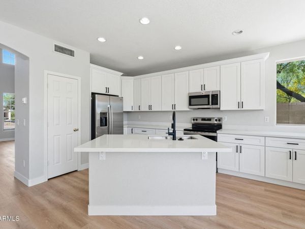 4087 E Sidewinder Court, Gilbert, AZ 85297