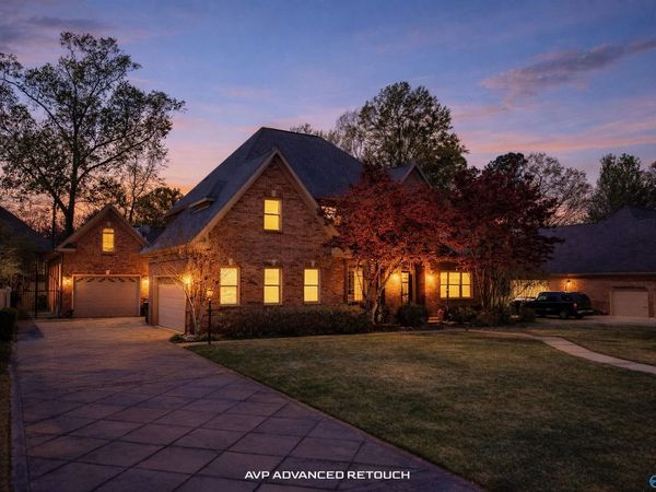 1538 Blackhall Lane SE, Decatur, AL 35601