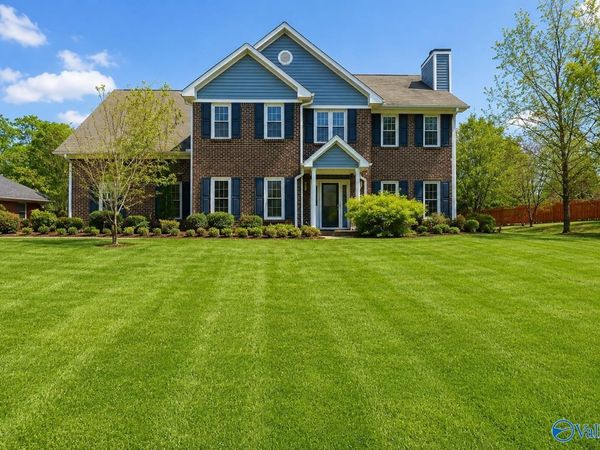 106 Golden Oak Drive NW, Huntsville, AL 35806