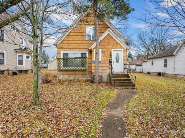 708 S 1st Street , De Kalb, IL 60115