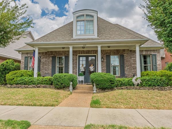340 DOGWOOD VALLEY DR, Collierville, TN 38017