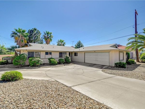 215 Wyoming Street, Boulder City, NV 89005