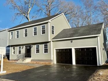 38 Colonial Rd., Webster, MA 01570