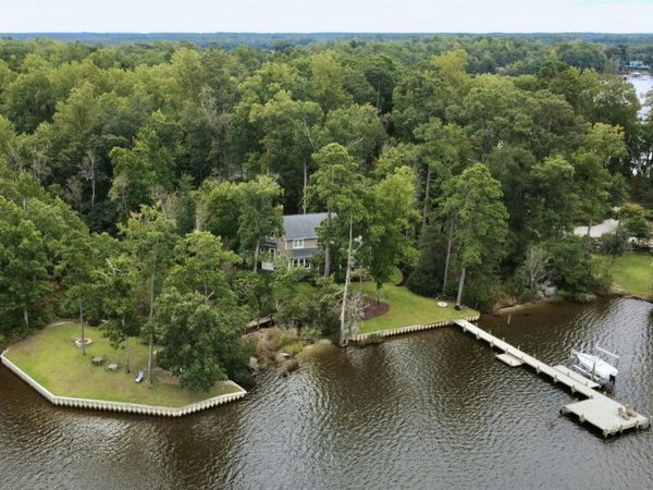 386 Little Acre Lane, Bath, NC 27808