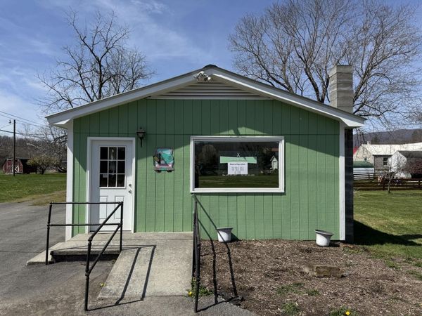 141 Clay St, Alderson, WV 24910