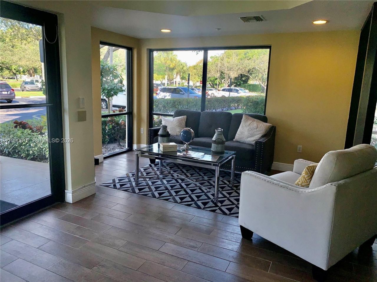 2105 Lavers Cir , Unit 501, Delray Beach, FL 33444 Photo