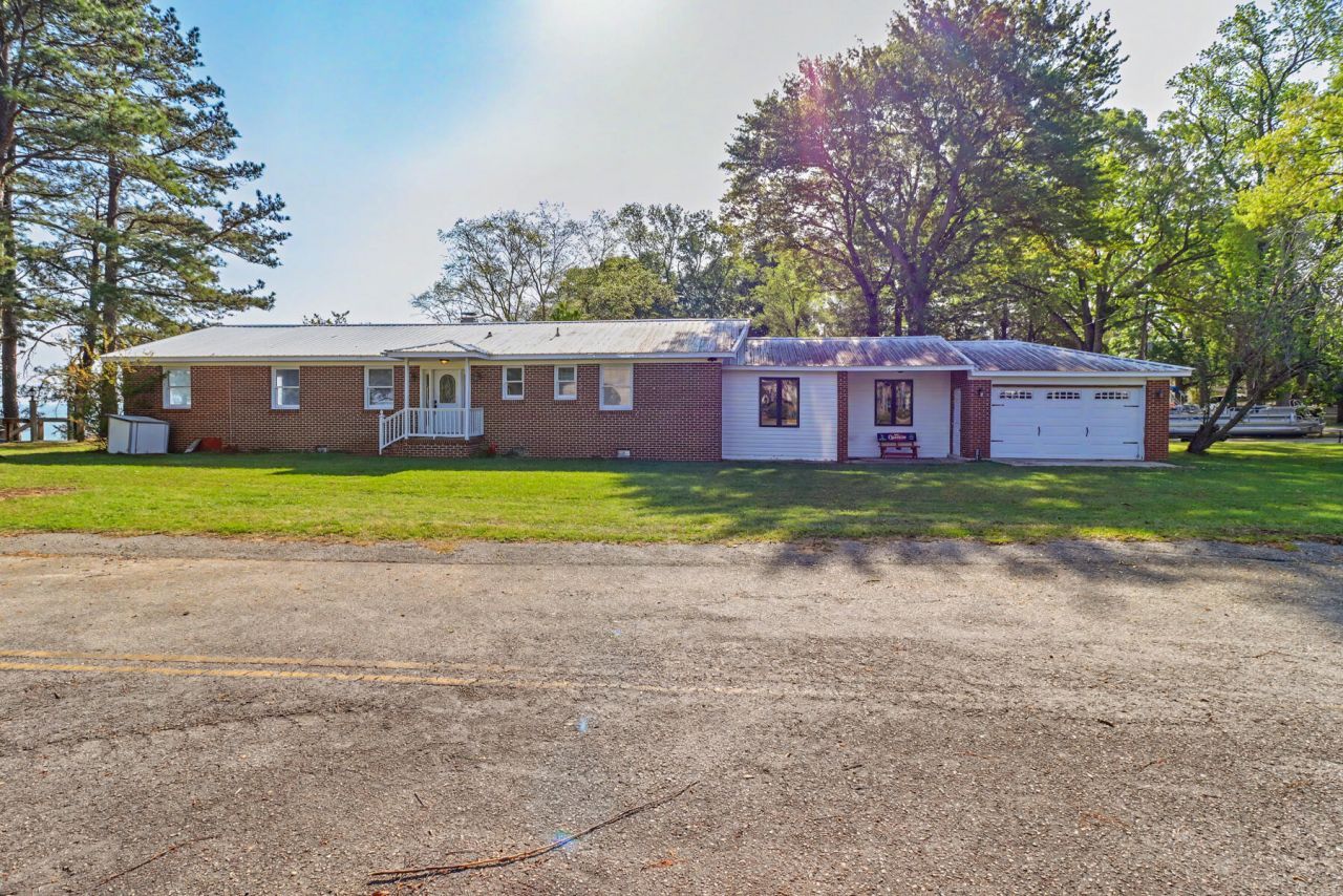 214 Bennette Street Photo 13