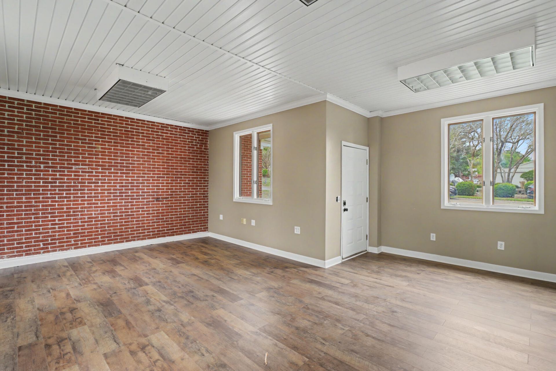214 Bennette Street Photo 34