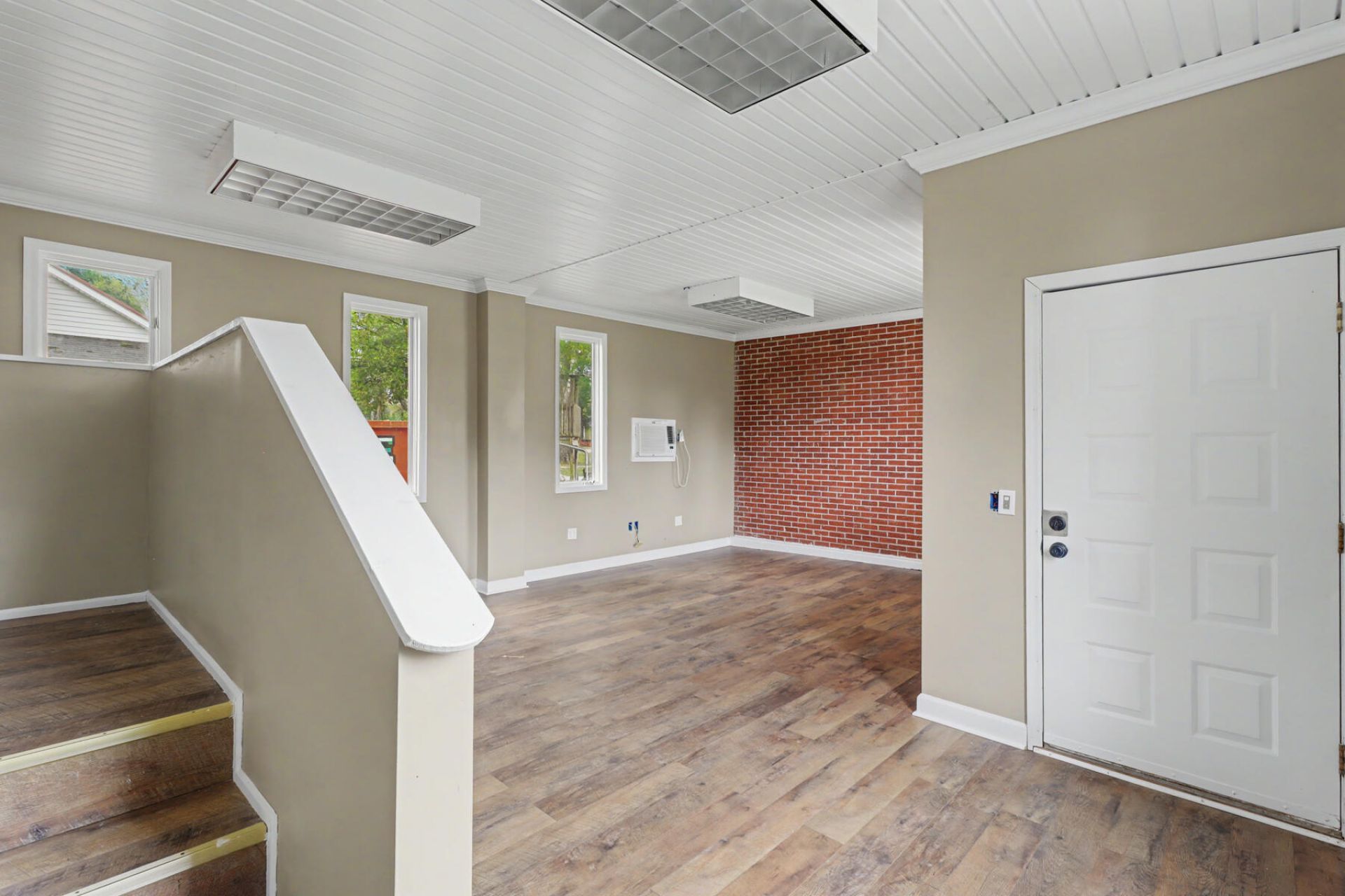 214 Bennette Street Photo 35