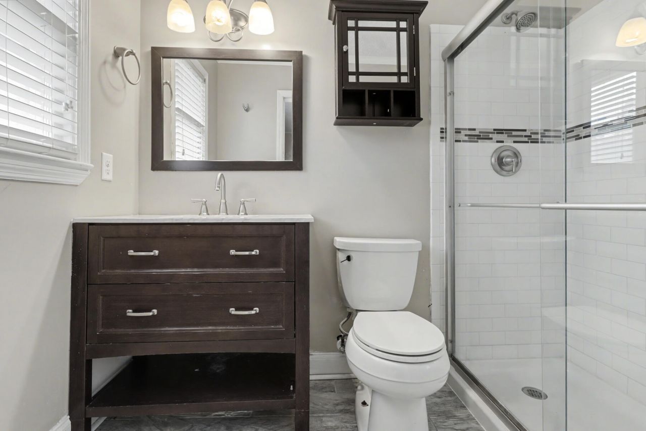 214 Bennette Street Photo 35