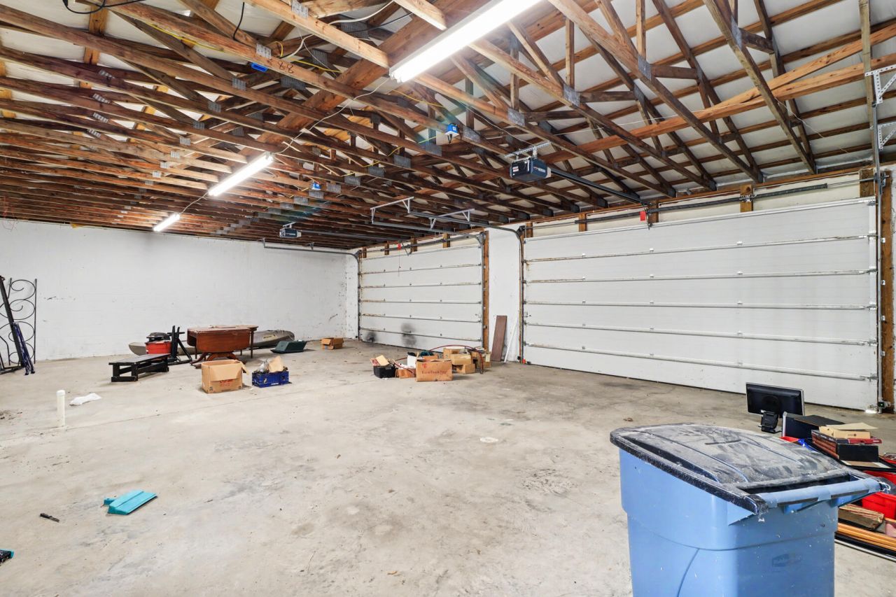 214 Bennette Street Photo 42