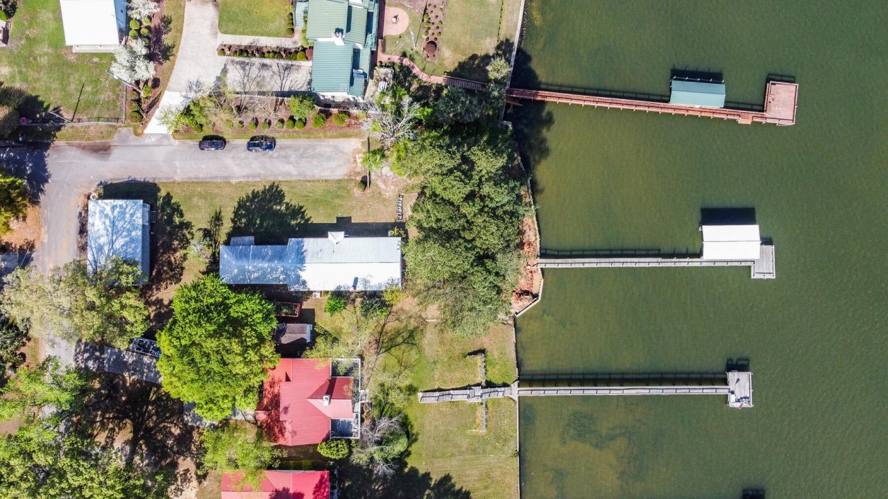 214 Bennette Street Photo 48