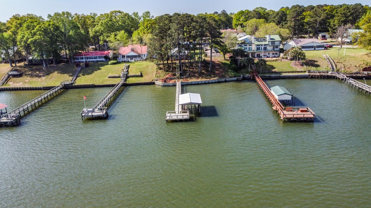 214 Bennette Street Photo 58