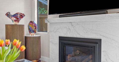 2126 University Park Dr, Sacramento, CA 95825 Photo