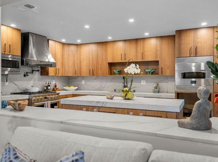 2126 University Park Dr, Sacramento, CA 95825 Photo