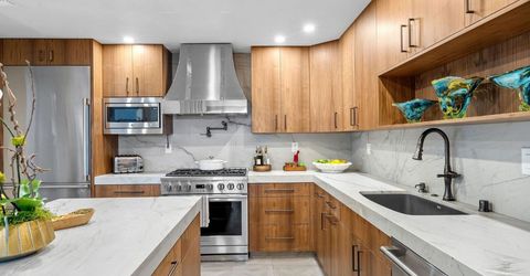 2126 University Park Dr, Sacramento, CA 95825 Photo