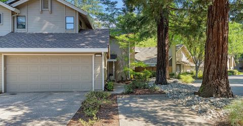 2126 University Park Dr, Sacramento, CA 95825 Photo