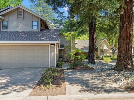 2126 University Park Dr, Sacramento, CA 95825 Photo