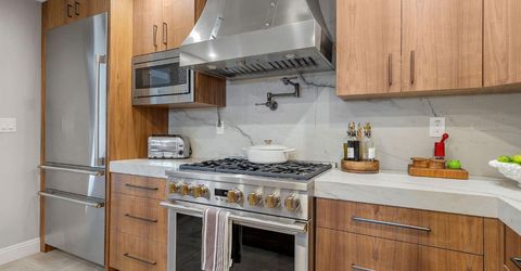 2126 University Park Dr, Sacramento, CA 95825 Photo