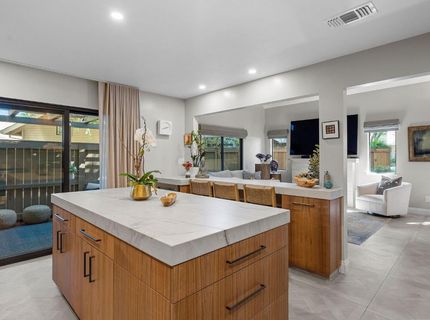 2126 University Park Dr, Sacramento, CA 95825 Photo