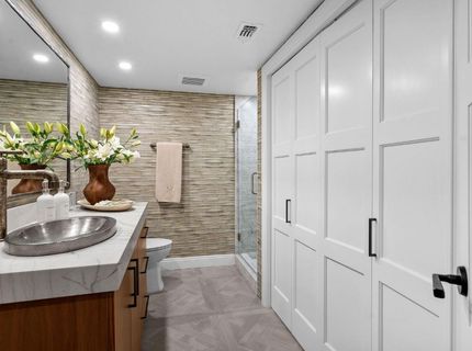 2126 University Park Dr, Sacramento, CA 95825 Photo