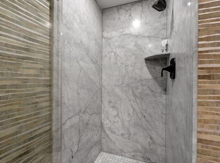 2126 University Park Dr, Sacramento, CA 95825 Photo