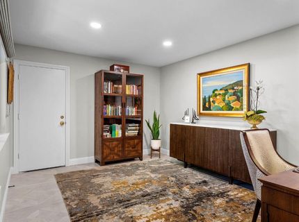 2126 University Park Dr, Sacramento, CA 95825 Photo