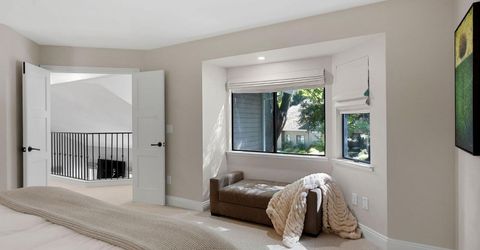 2126 University Park Dr, Sacramento, CA 95825 Photo