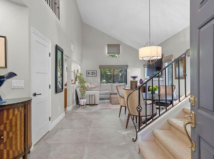 2126 University Park Dr, Sacramento, CA 95825 Photo