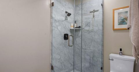 2126 University Park Dr, Sacramento, CA 95825 Photo