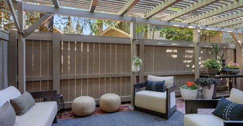 2126 University Park Dr, Sacramento, CA 95825 Photo