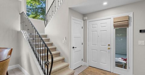 2126 University Park Dr, Sacramento, CA 95825 Photo