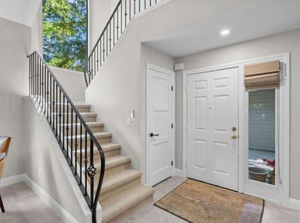 2126 University Park Dr, Sacramento, CA 95825 Photo