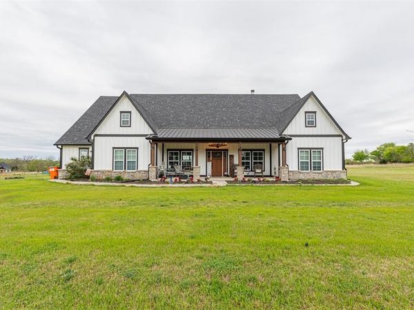 4886 County Road 1037, Celeste, TX 75423
