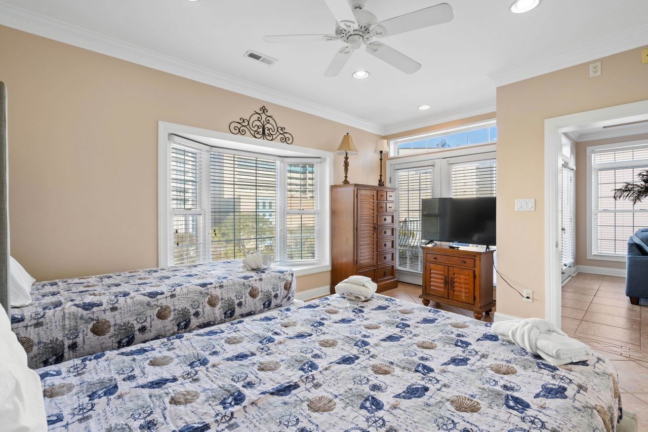 213 76th Ave. N Photo 27