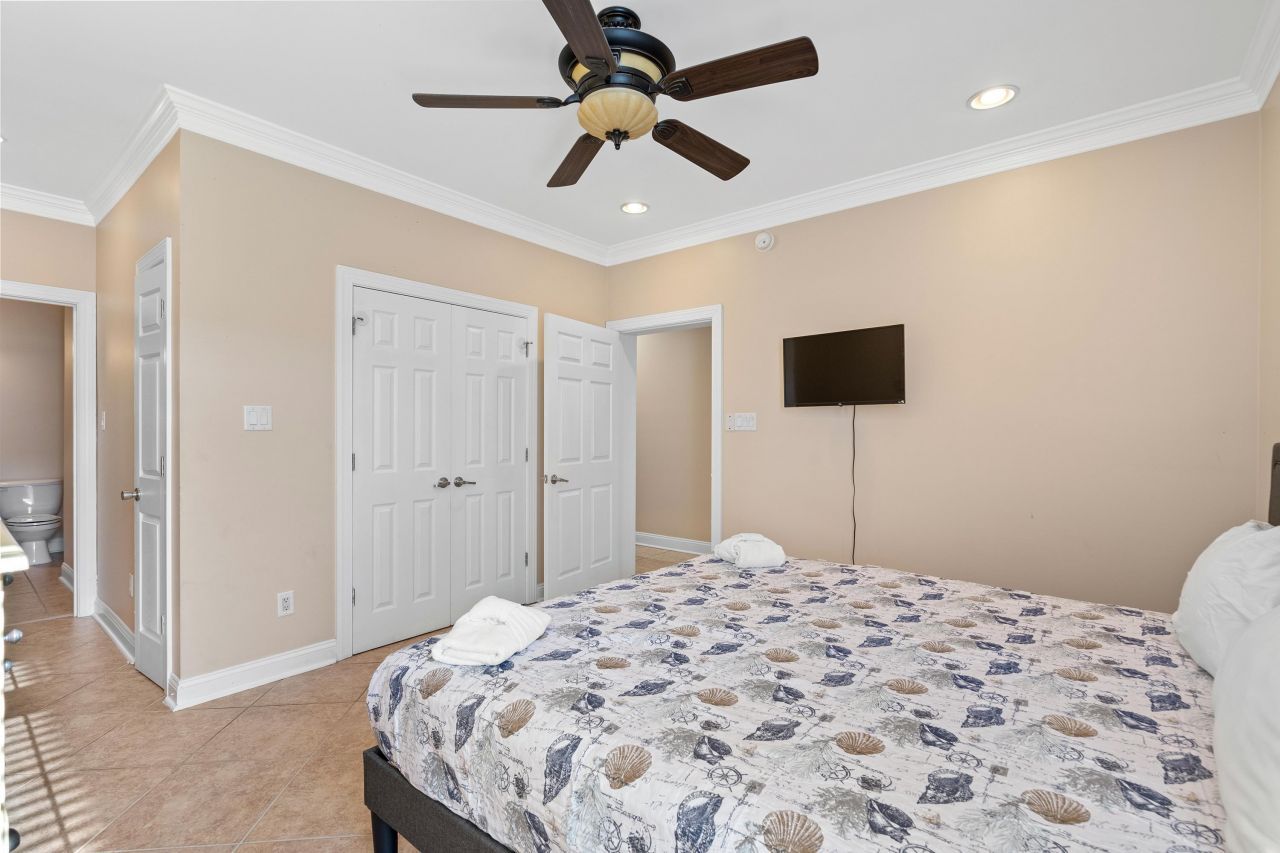 213 76th Ave. N Photo 30