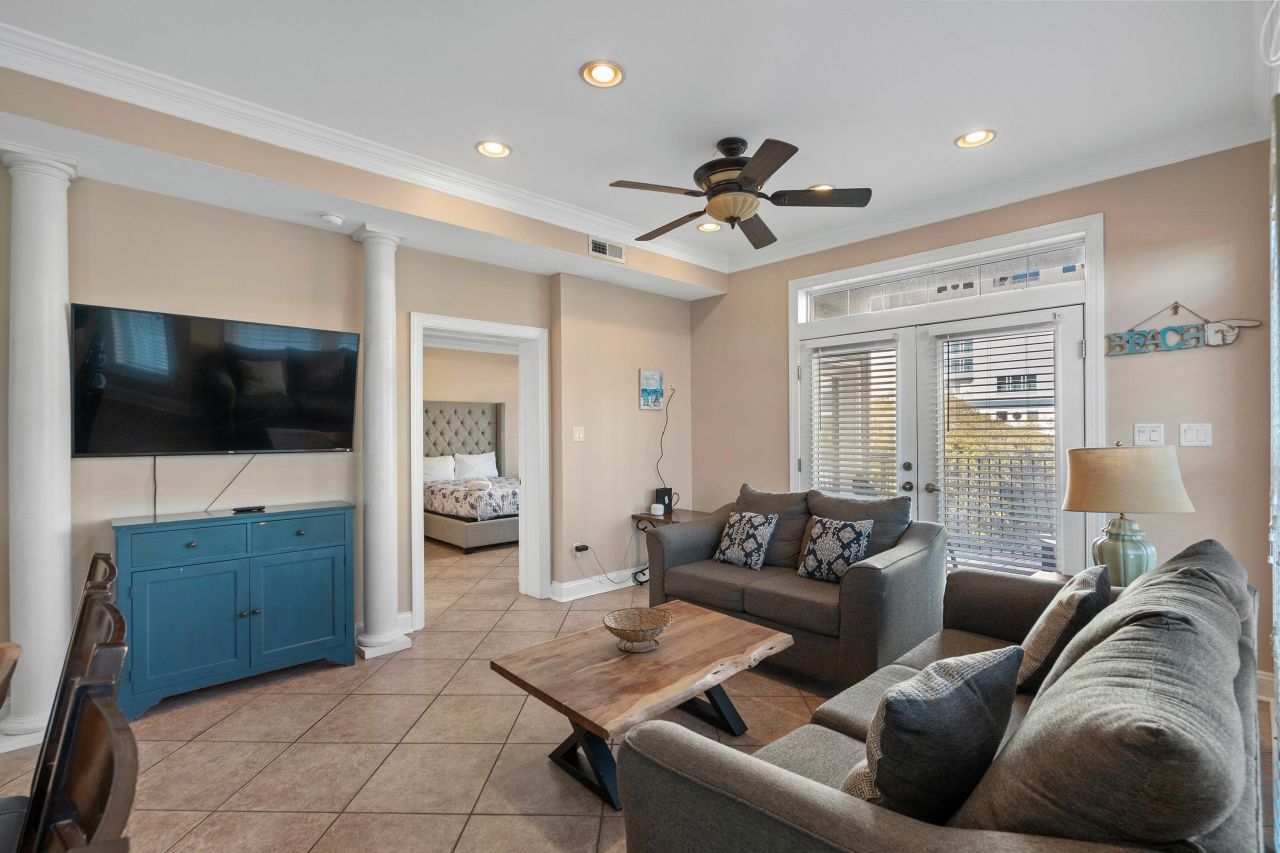 213 76th Ave. N Photo 6