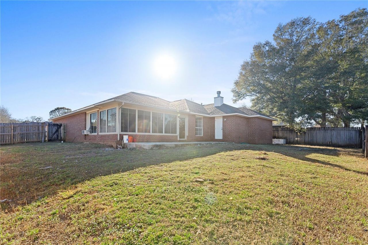 6622 Hallendale Drive, Pensacola, FL 32526 Photo