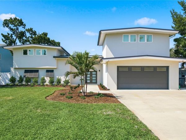 915 BAYSHORE DRIVE , TARPON SPRINGS, FL 34689