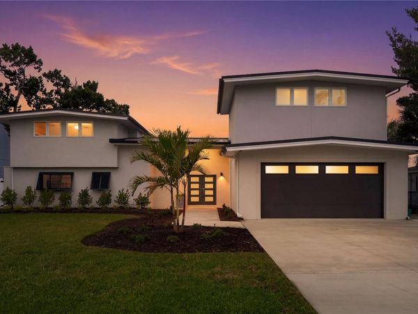 915 BAYSHORE DRIVE, TARPON SPRINGS, FL 34689