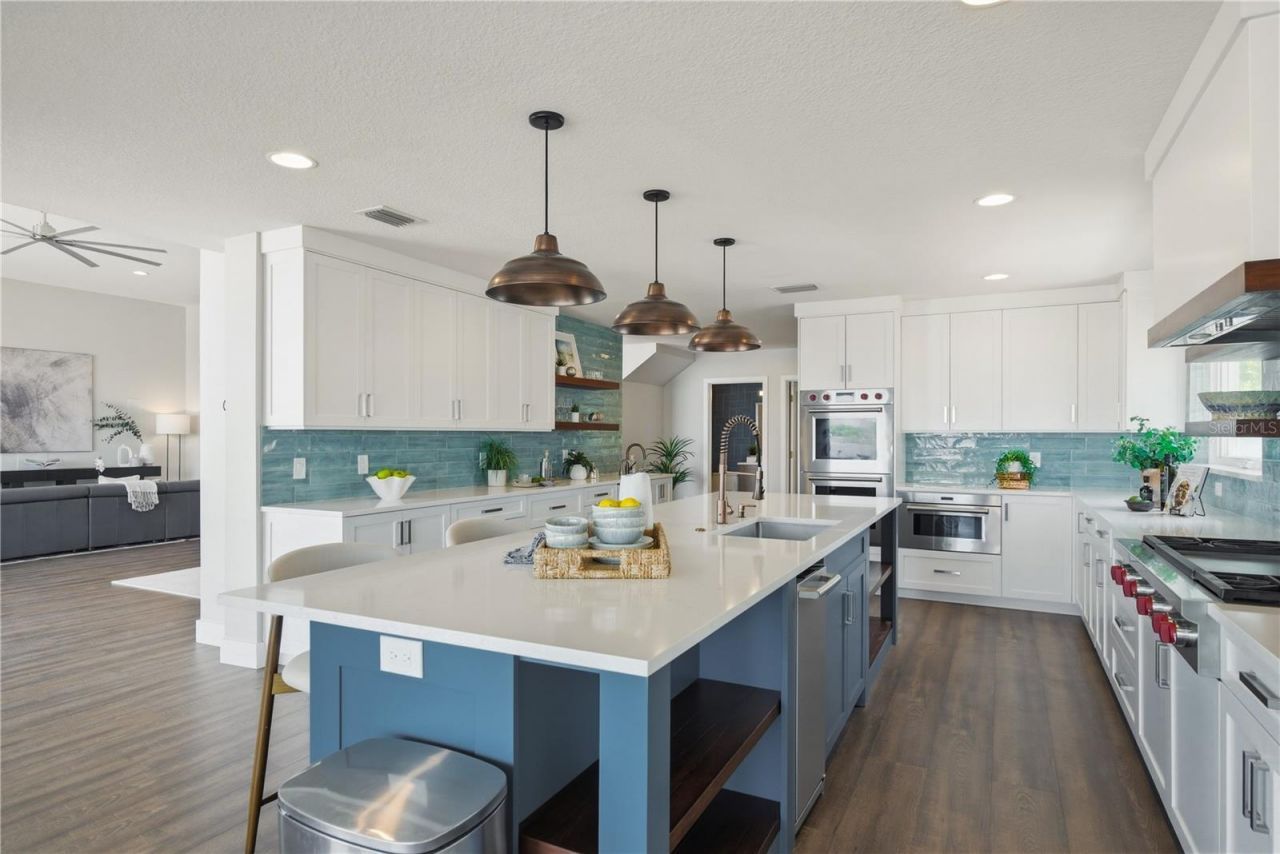 915 Bayshore Drive, Tarpon Springs, FL 34689 Photo