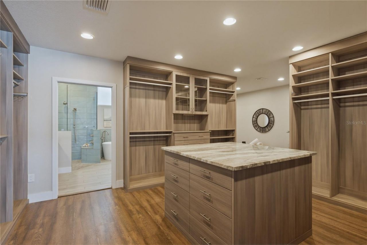 915 Bayshore Drive, Tarpon Springs, FL 34689 Photo