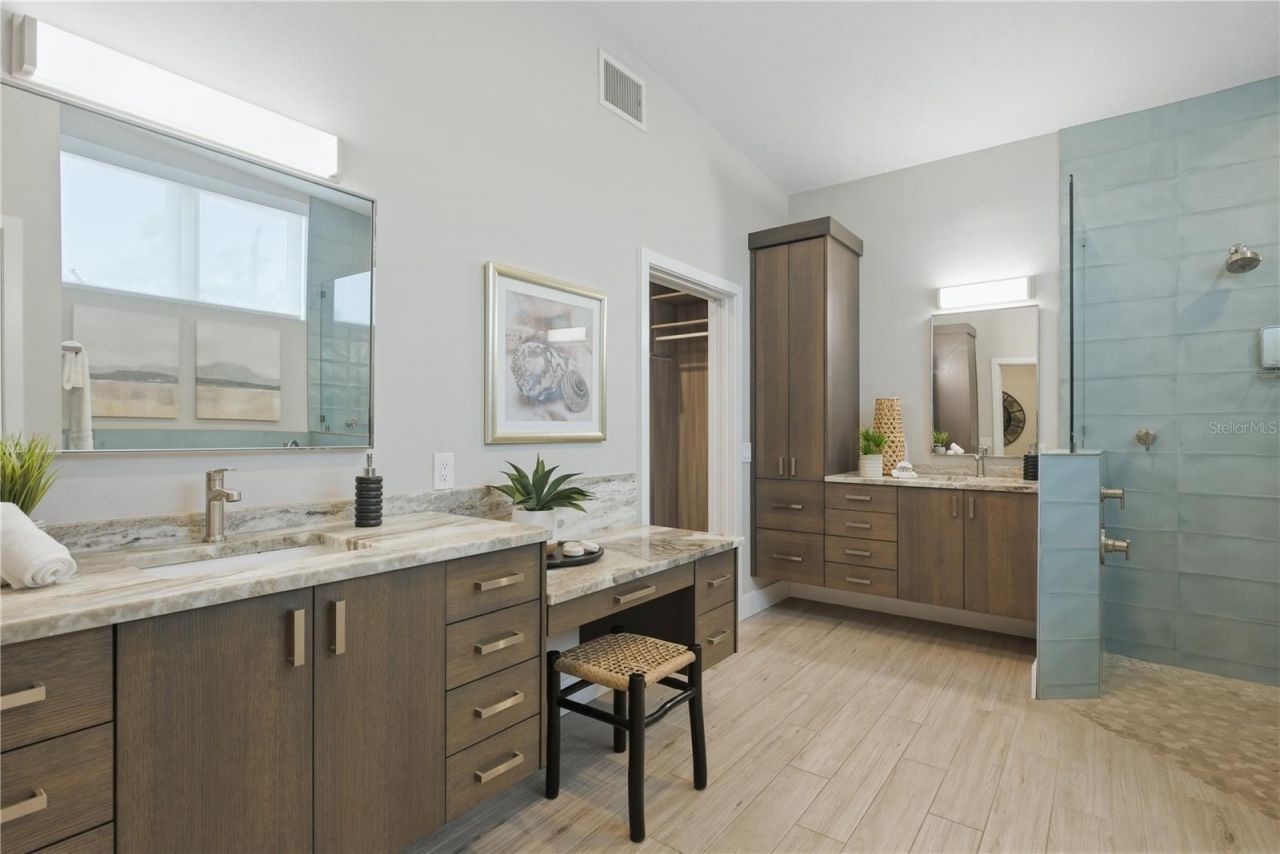 915 Bayshore Drive, Tarpon Springs, FL 34689 Photo