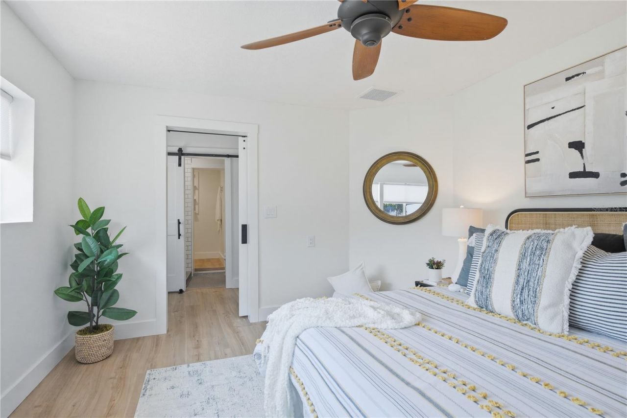 915 Bayshore Drive, Tarpon Springs, FL 34689 Photo