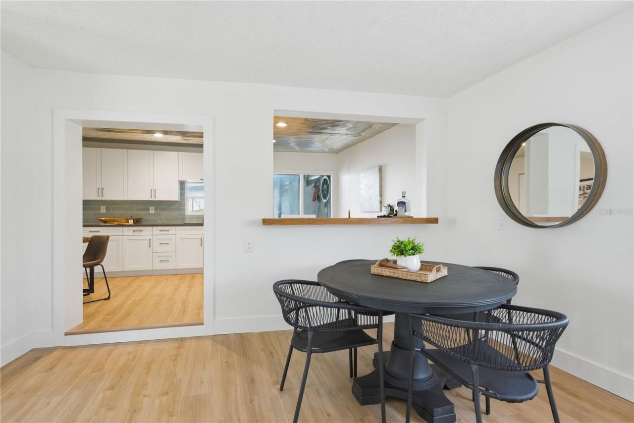 915 Bayshore Drive, Tarpon Springs, FL 34689 Photo