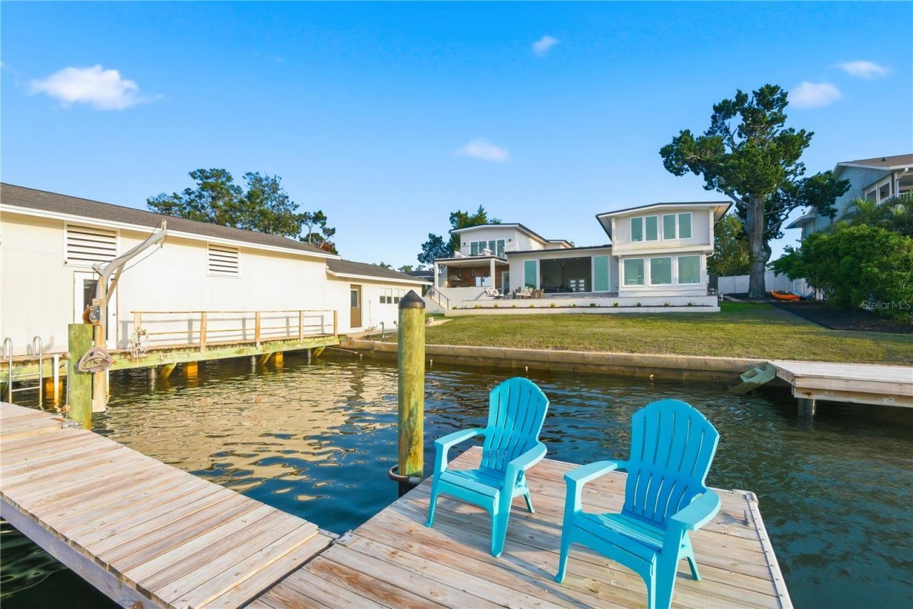 915 Bayshore Drive, Tarpon Springs, FL 34689 Photo