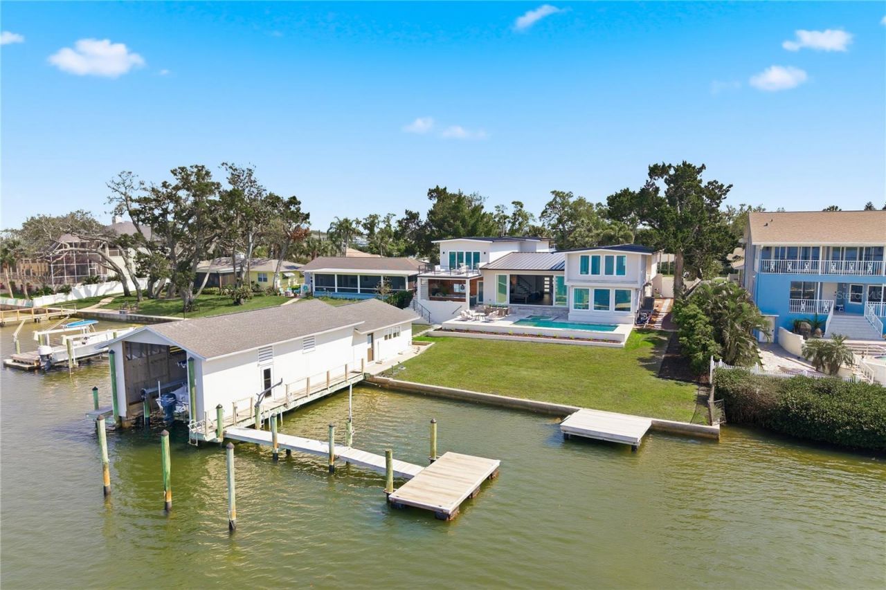 915 Bayshore Drive, Tarpon Springs, FL 34689 Photo
