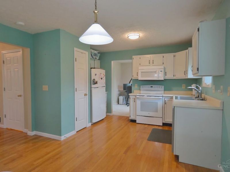 7729 Joan Drive, West Chester, OH 45069 Photo 12