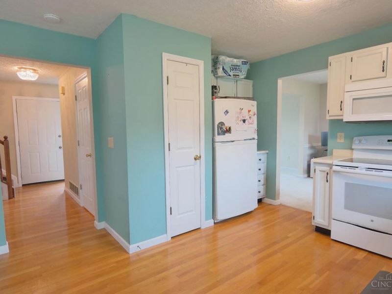 7729 Joan Drive, West Chester, OH 45069 Photo 13